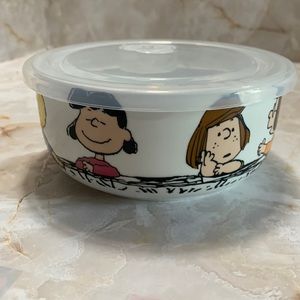 Peanuts: peanut gang small covered bowl